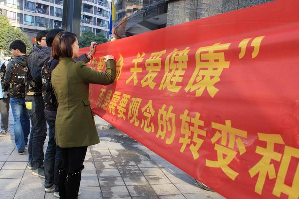调整大小 签名(大家).jpg